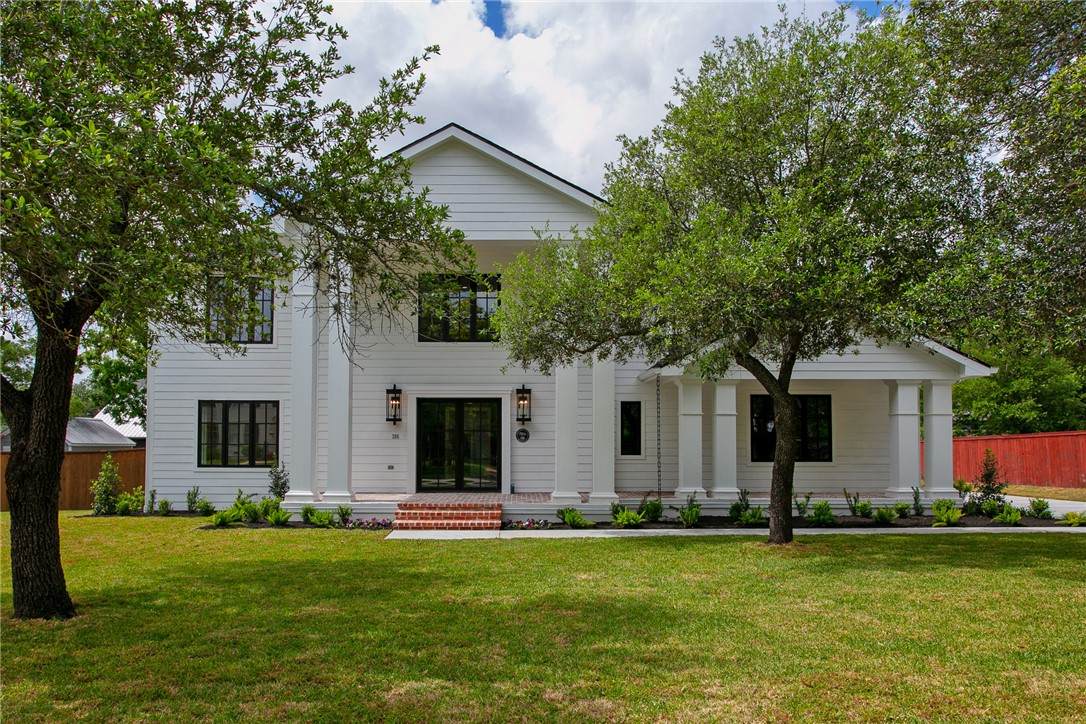 308 Pershing Avenue - Photo 1