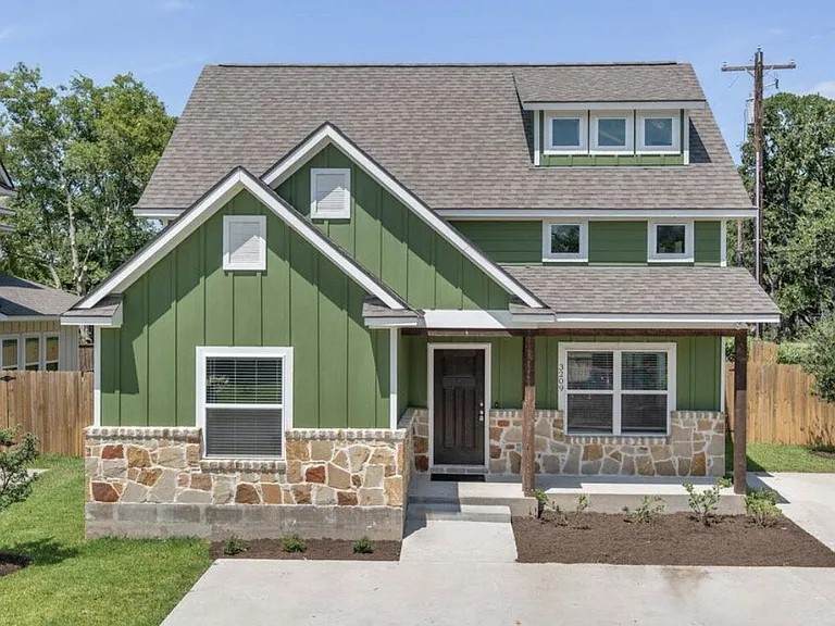 3209 Link Street - Photo 1
