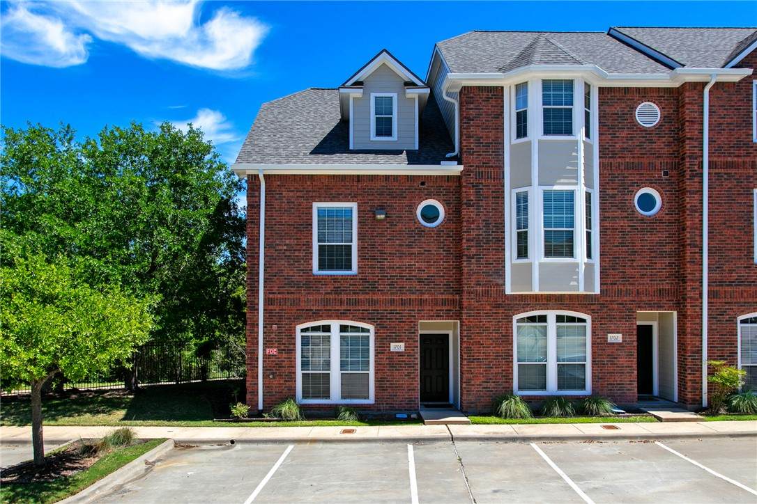 305 Holleman Drive - Photo 1