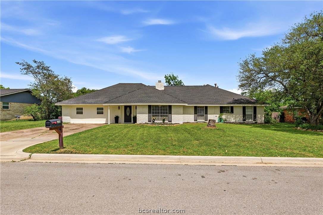 1405 Lawyer Street - Photo 1