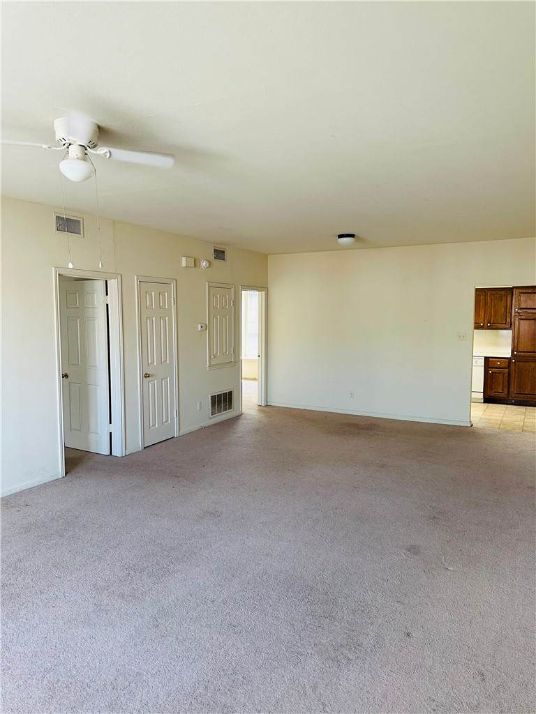 400 Nagle Street - Photo 1