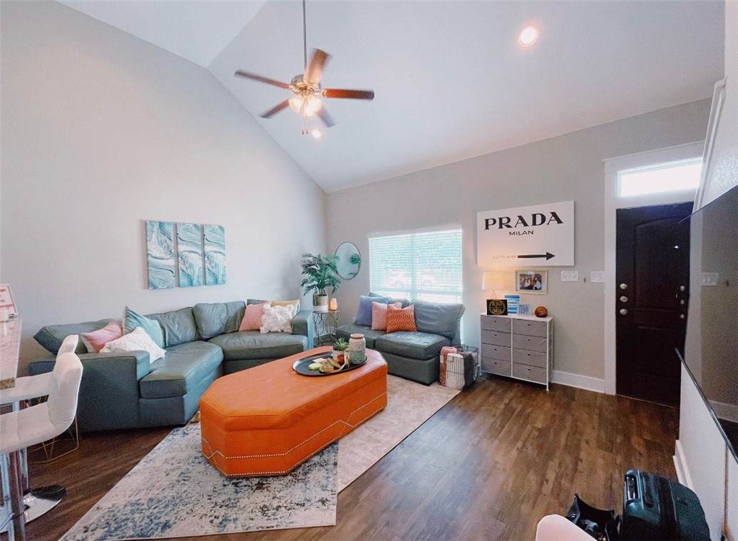 216 Howdy Court - Photo 1