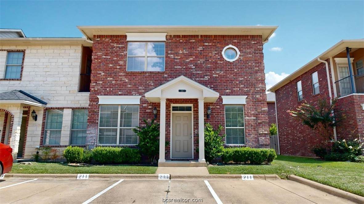 211 Forest Drive - Photo 1