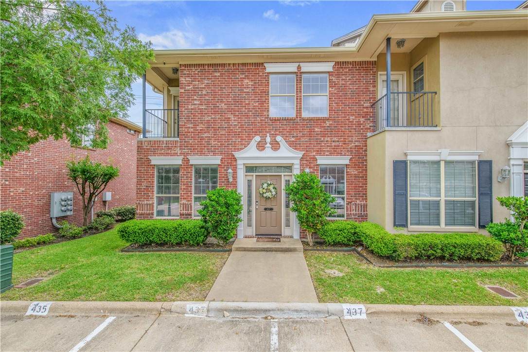 437 Forest Drive - Photo 1