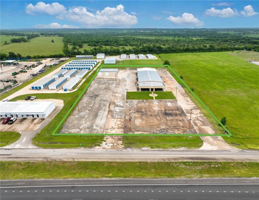 9965 Highway 6 Loop South - Photo 1
