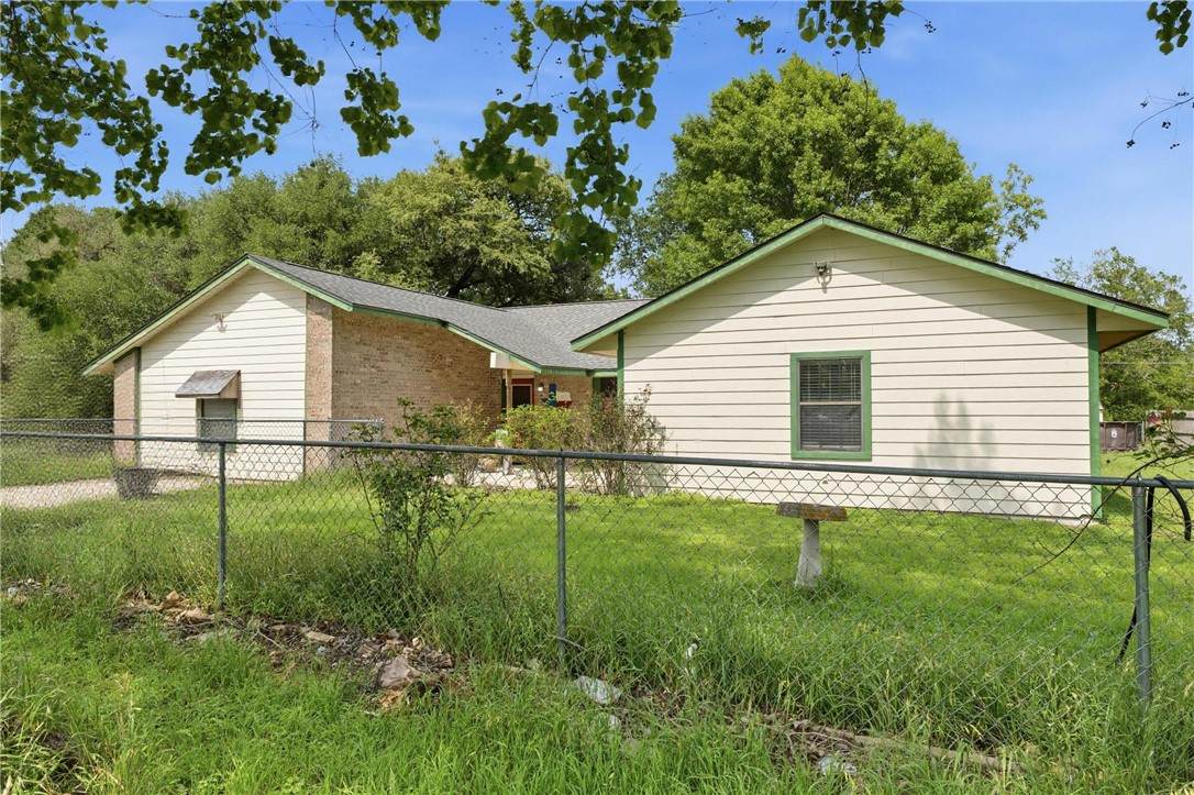6024 Highway 36 N - Photo 1