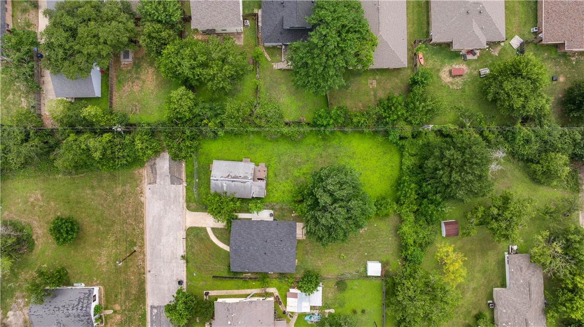 601 Preston Street - Photo 1