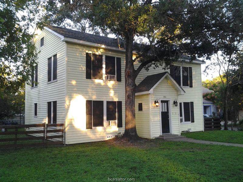 814 Banks - Photo 1