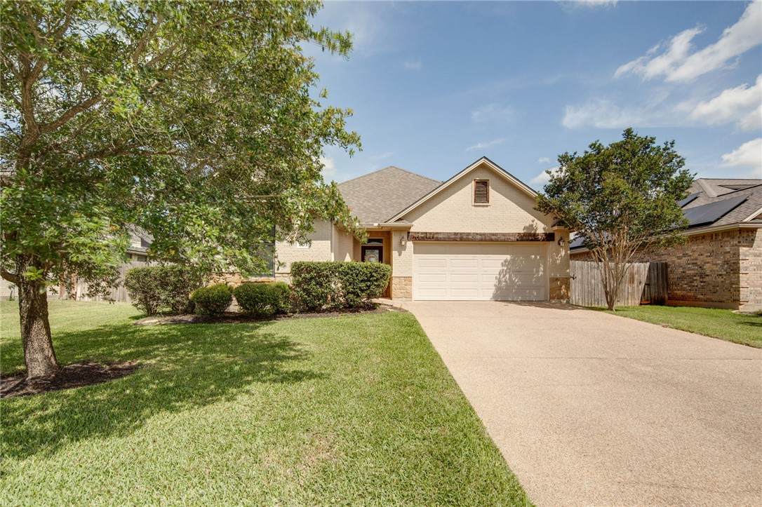 803 Emerald Dove Avenue - Photo 1
