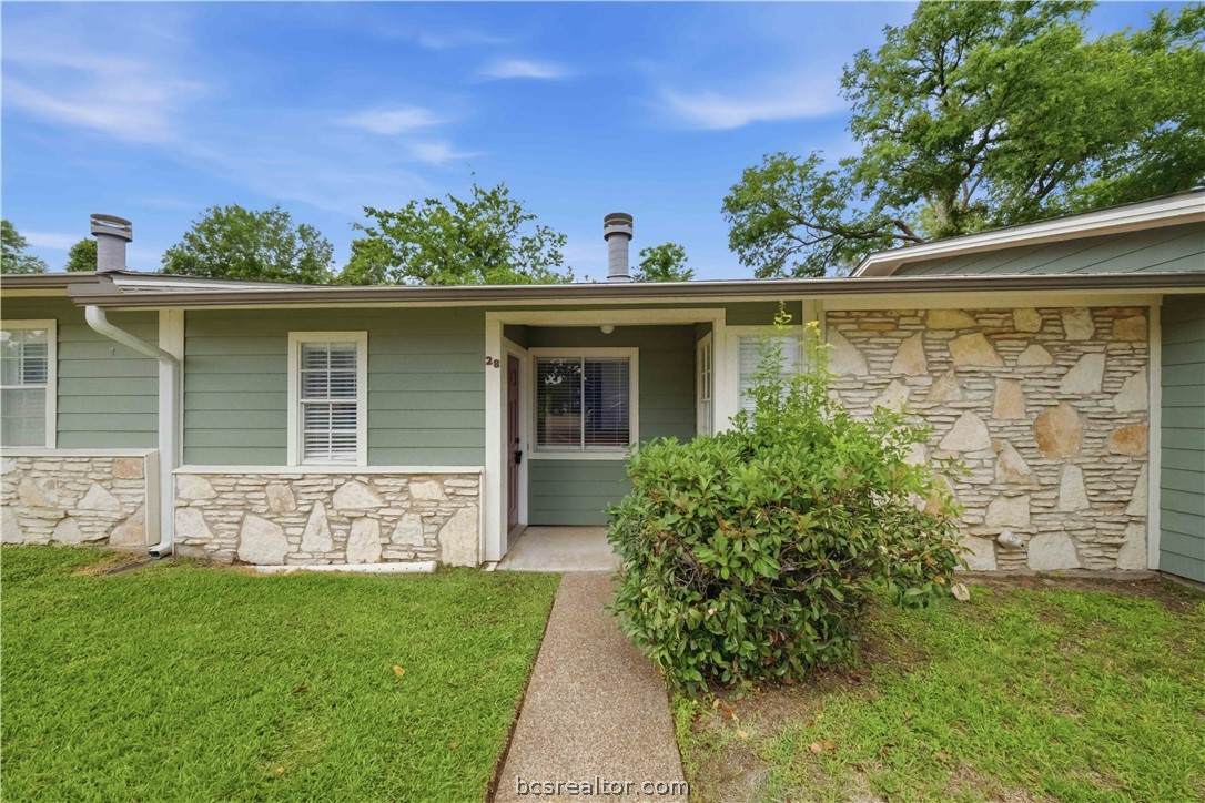 2800 Longmire Drive - Photo 1