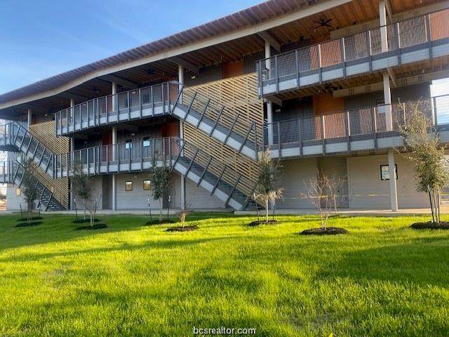 101 31st Street - Photo 1