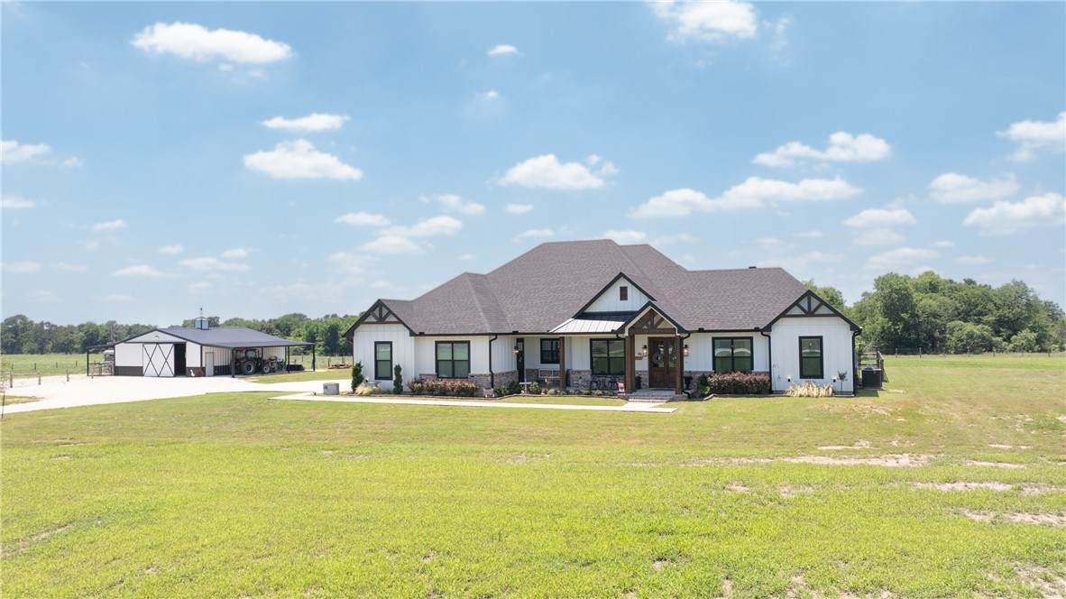 9163 Fm 46 - Photo 1