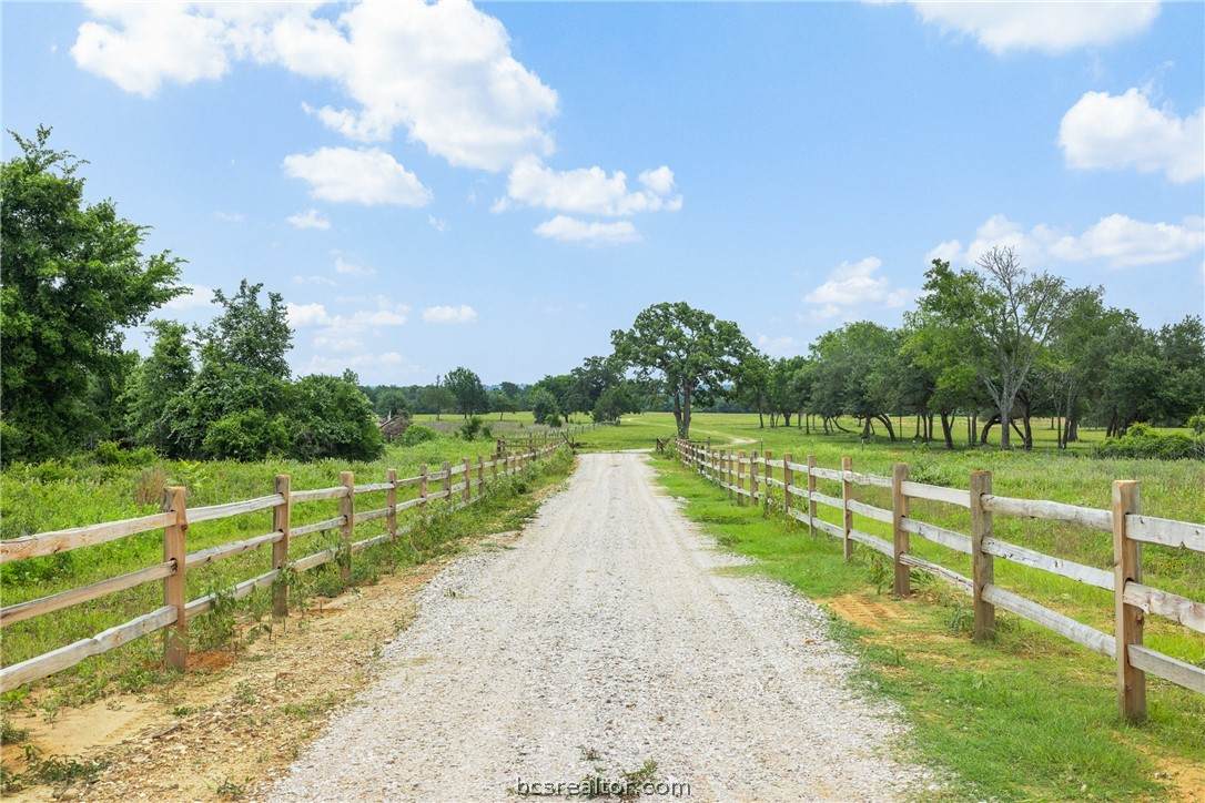 3320 County Road 430 - Photo 1