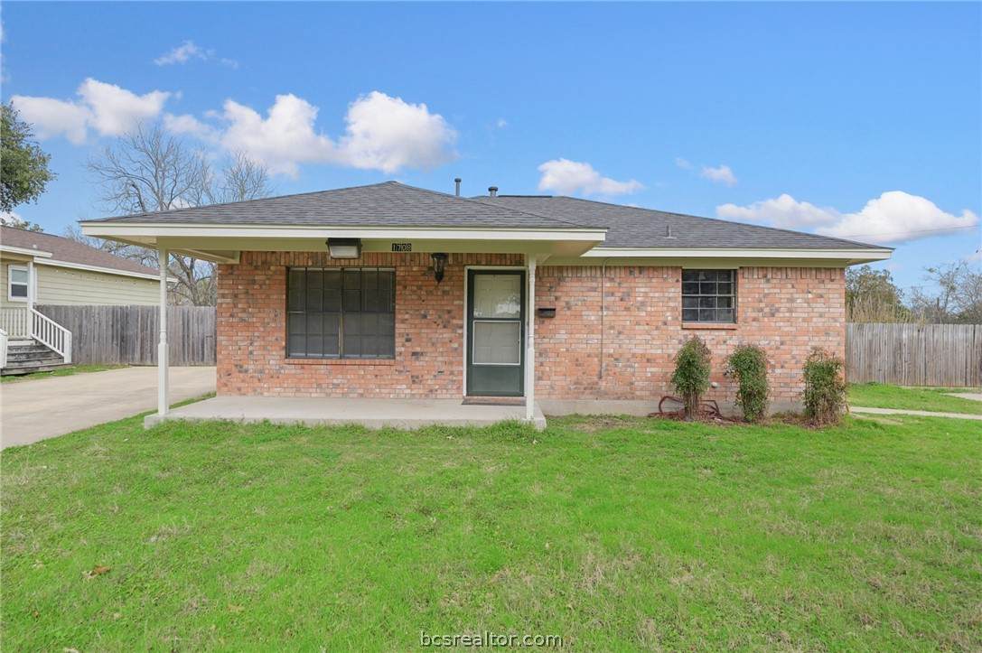 1807 College - Photo 1