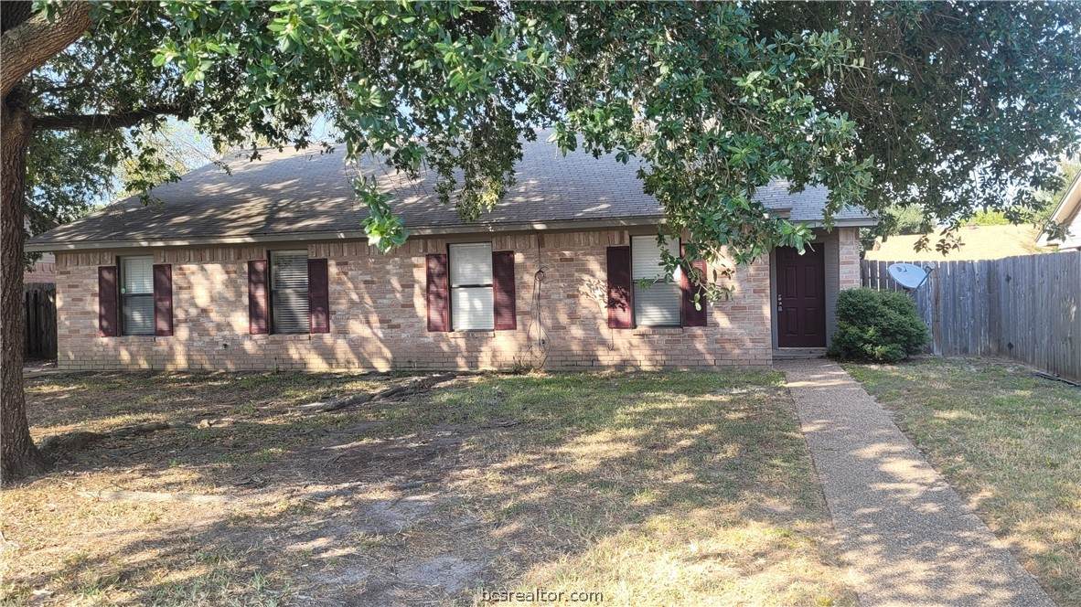2515 Hickory Drive - Photo 1