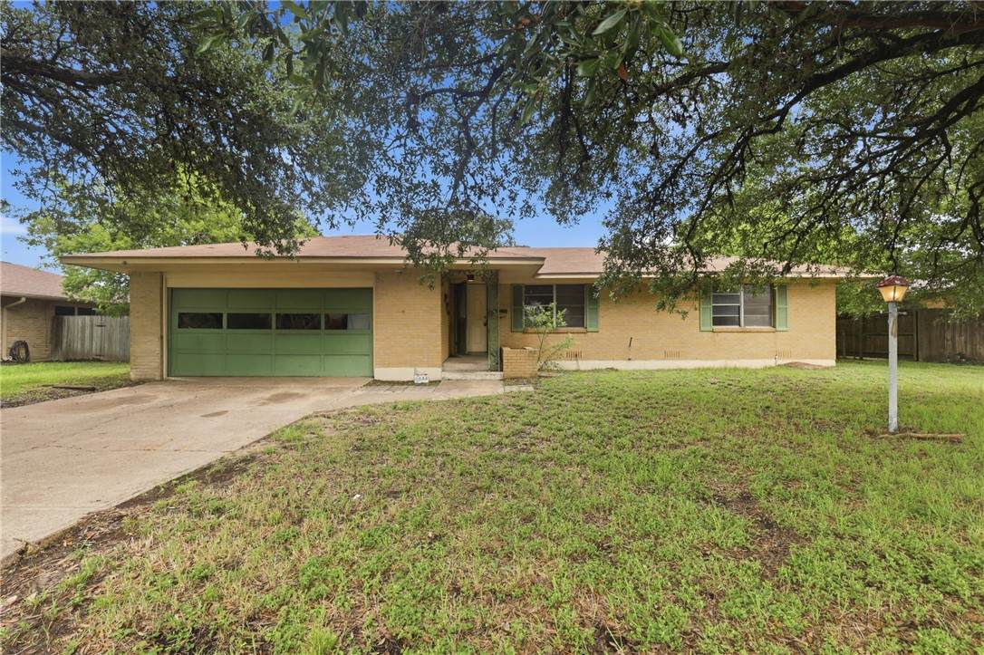 1506 29th Street - Photo 1