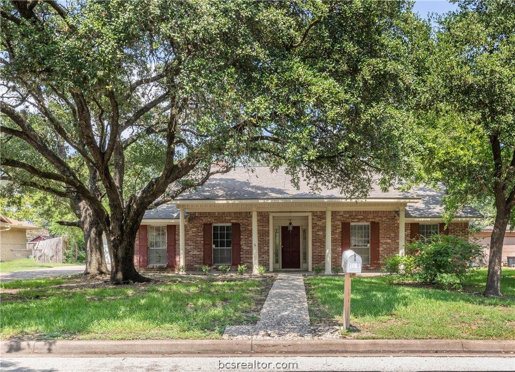 1803 Leona Drive - Photo 1