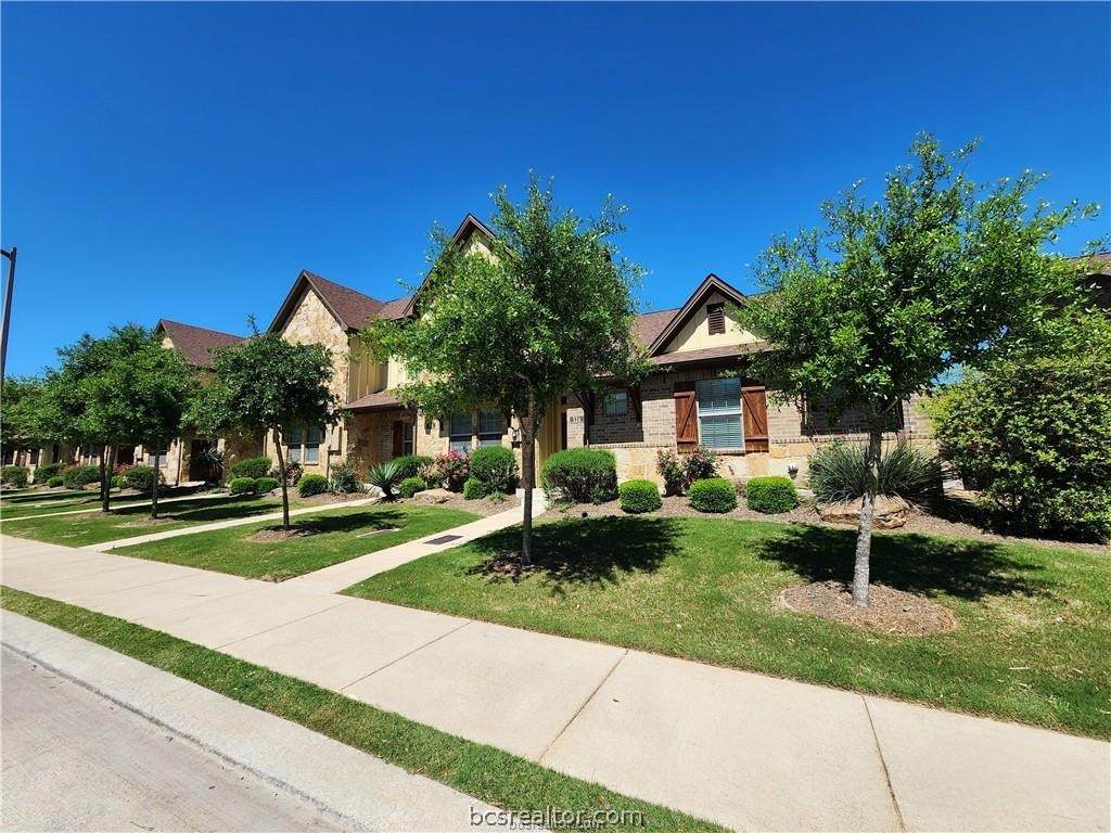 324 Newcomb Lane - Photo 1