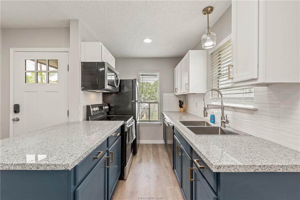 3410 Leon Street - Photo 1