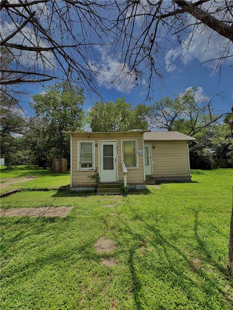 1803 18th Street - Photo 1
