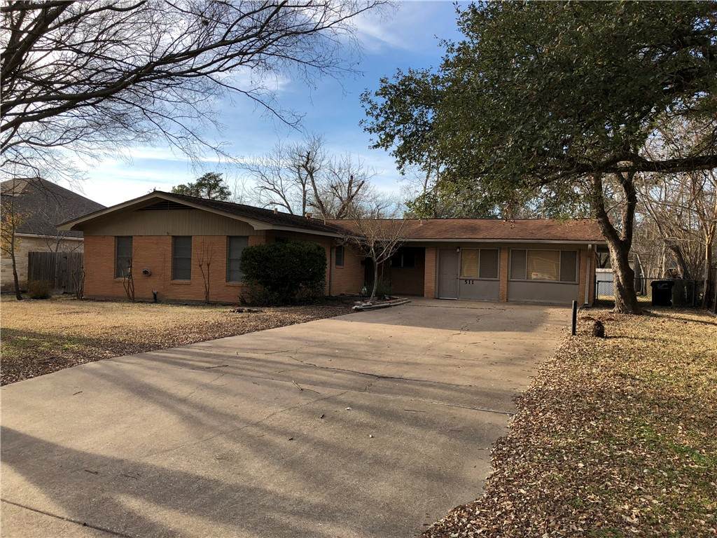 511 Gilchrist - Photo 1