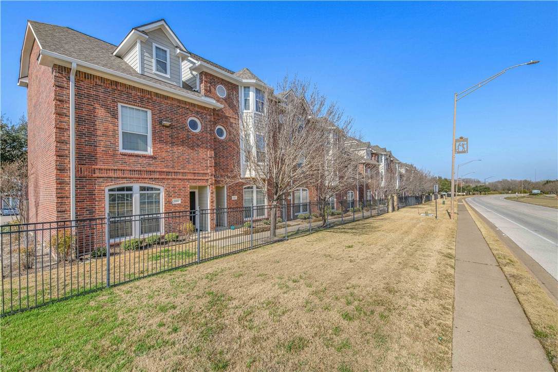 305 Holleman Drive - Photo 1