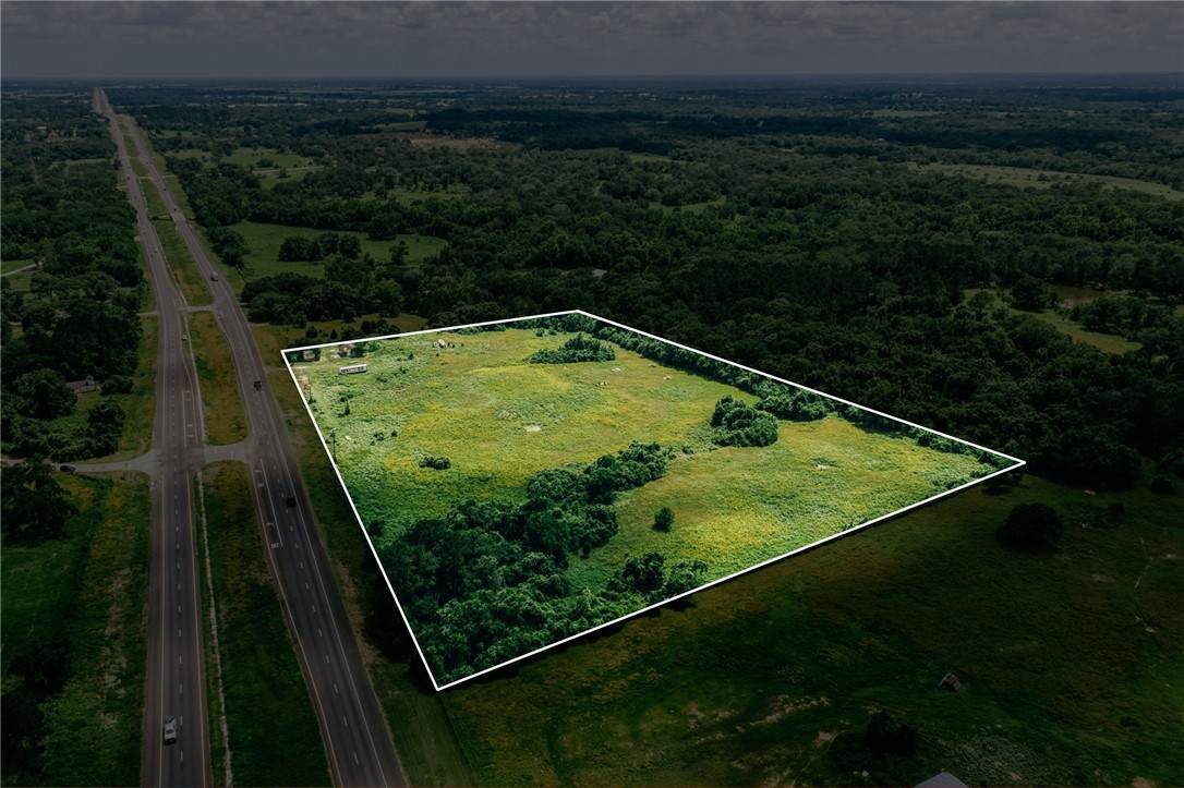 28439 Hwy 6 North - Photo 1