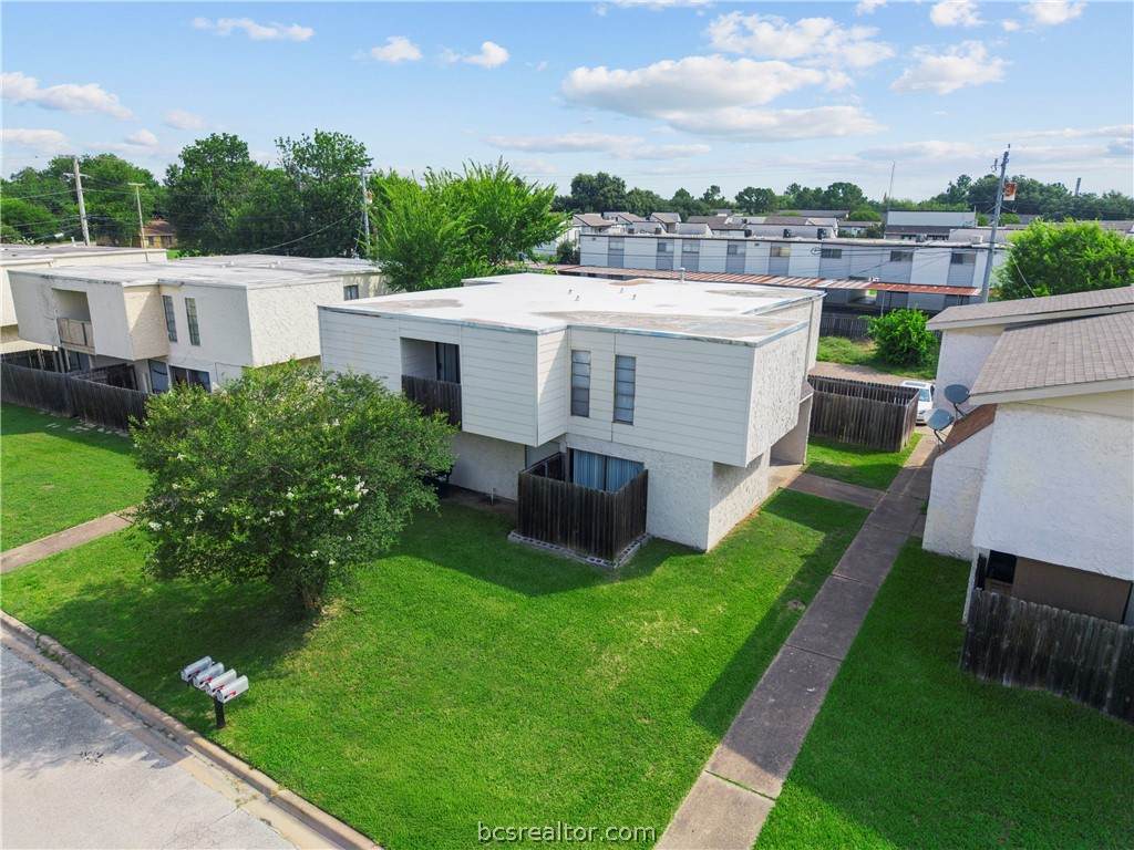 1803 Potomac Place - Photo 1