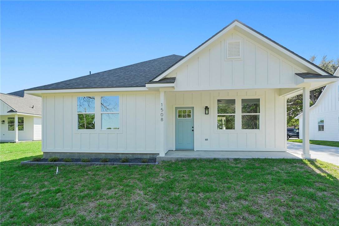 1508 Echols - Photo 1