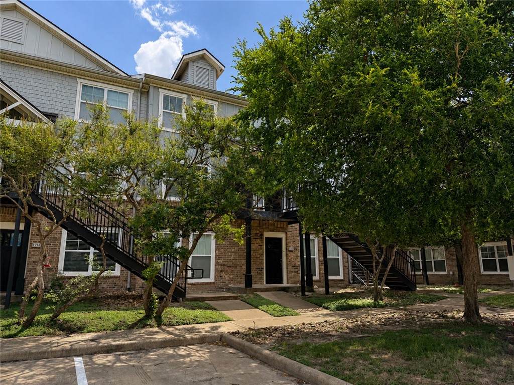 1725 Harvey Mitchell Parkway - Photo 1