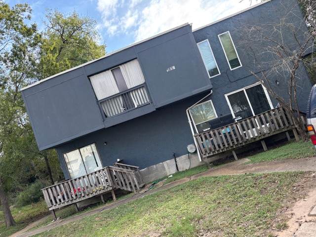 1810 Potomac Place - Photo 1