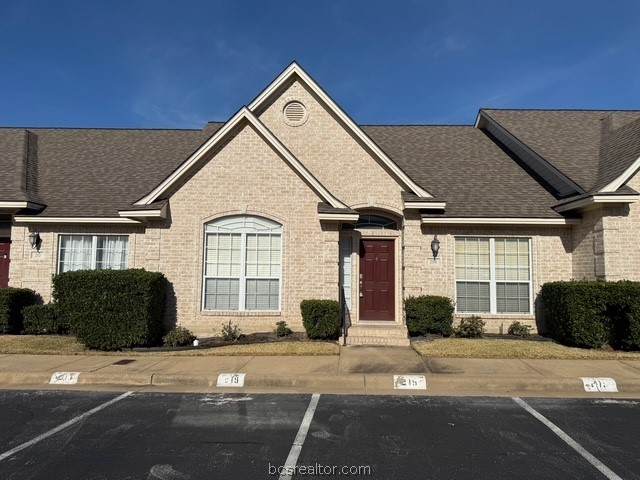 219 Fraternity - Photo 1