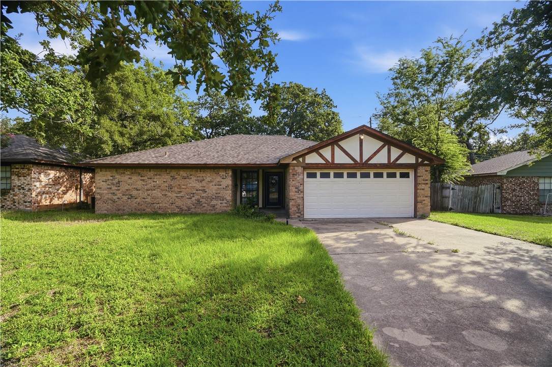 2907 Forestwood Drive - Photo 1