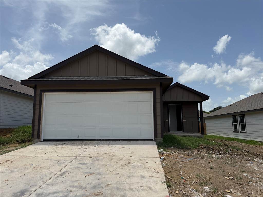 1237 Hickory Grove Street - Photo 1