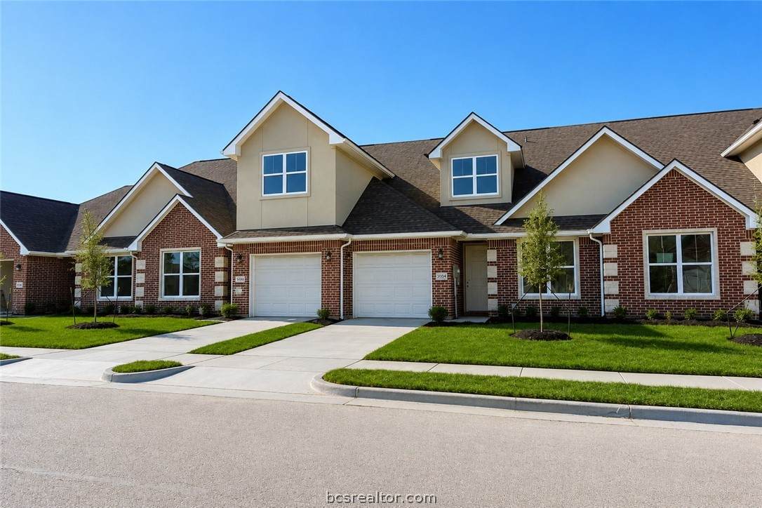 2004 Reagan Court - Photo 1