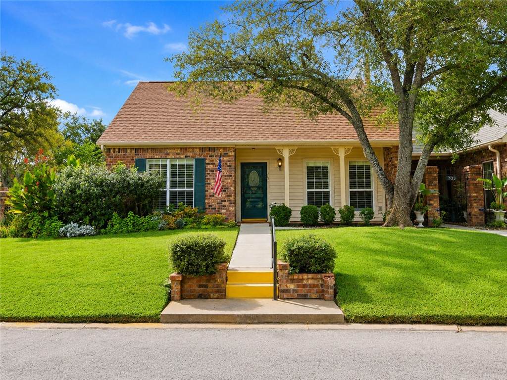 701 Walker Street - Photo 1