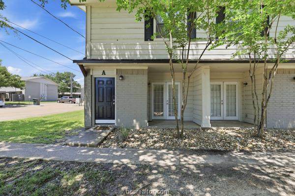 1403 Airline Drive - Photo 1