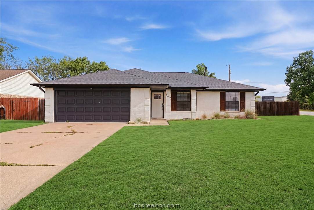 507 Lansing Court - Photo 1