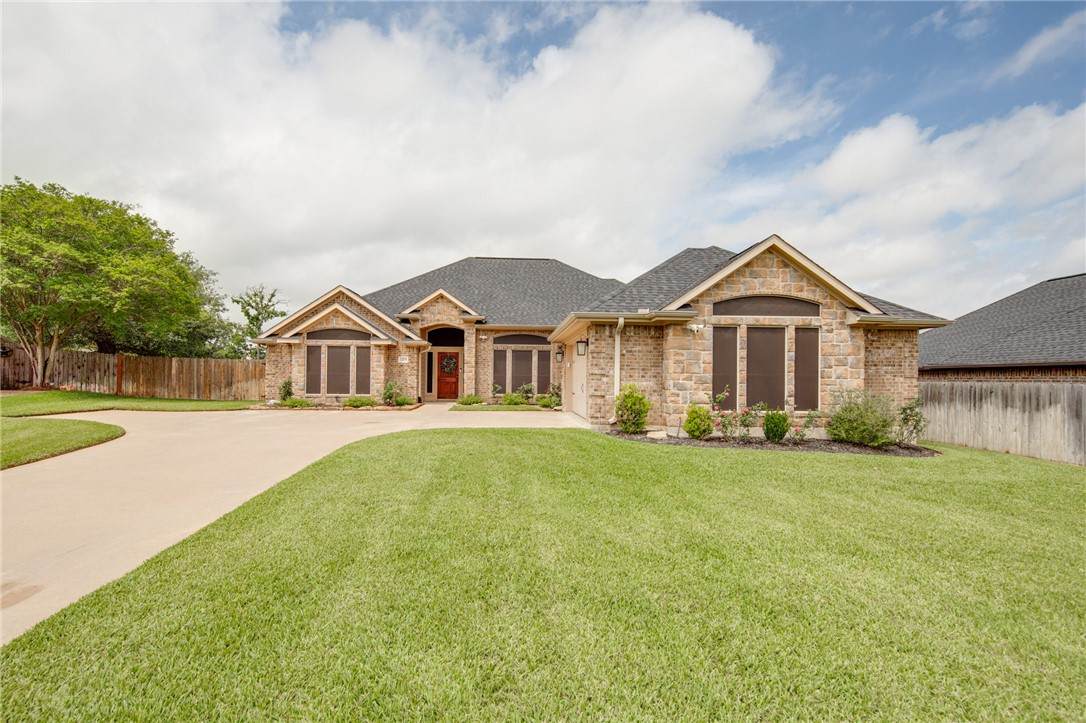 1203 Beacon Court - Photo 1
