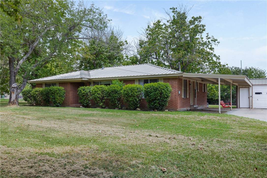 516 Hunt Street - Photo 1