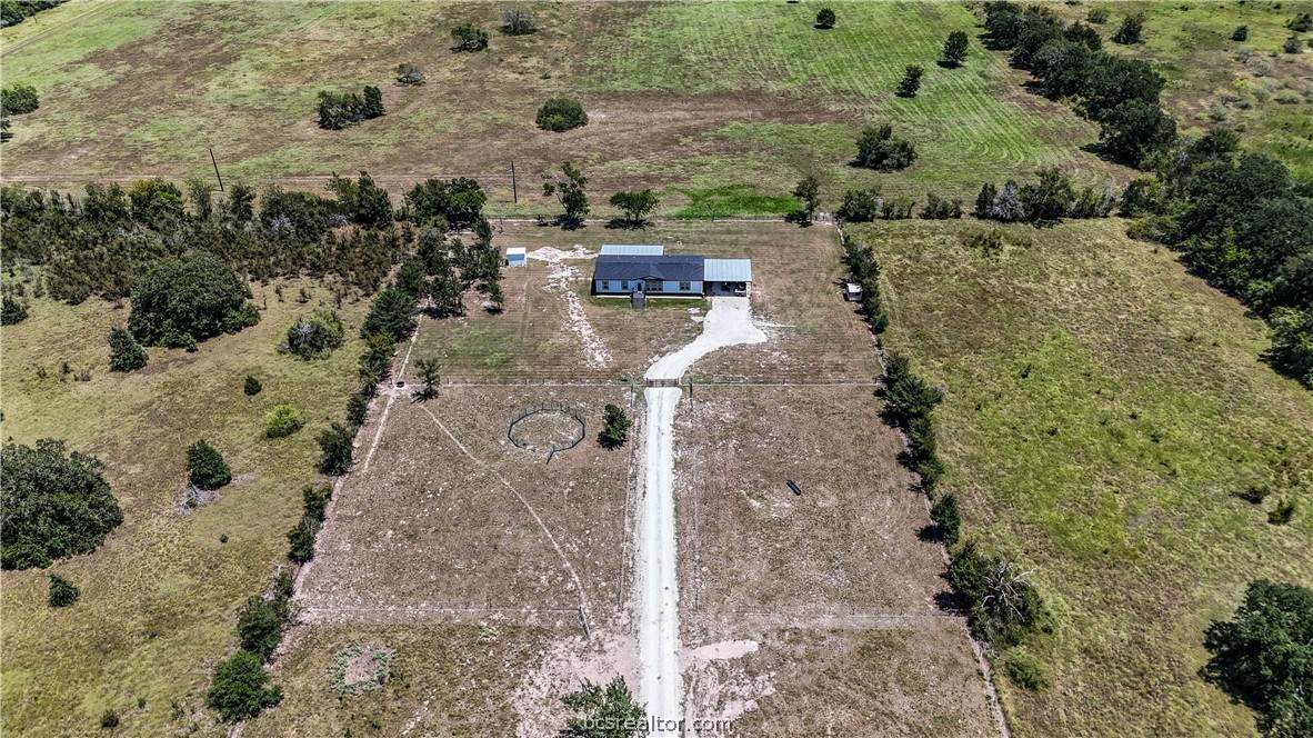 2424 Bridges Road - Photo 1