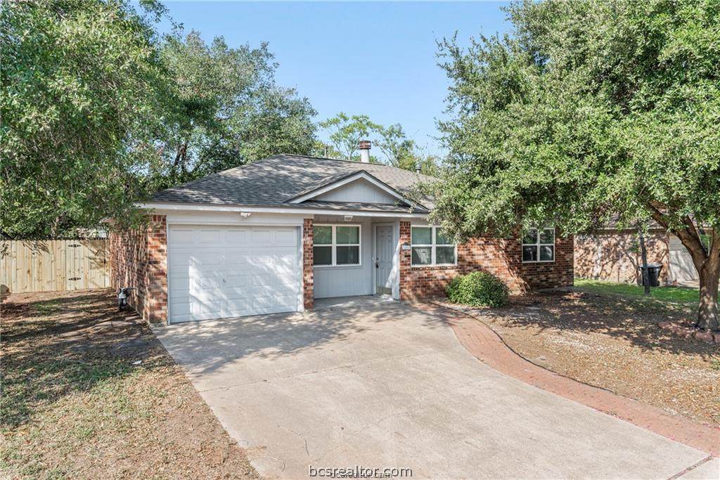 3408 Dallis Drive - Photo 1