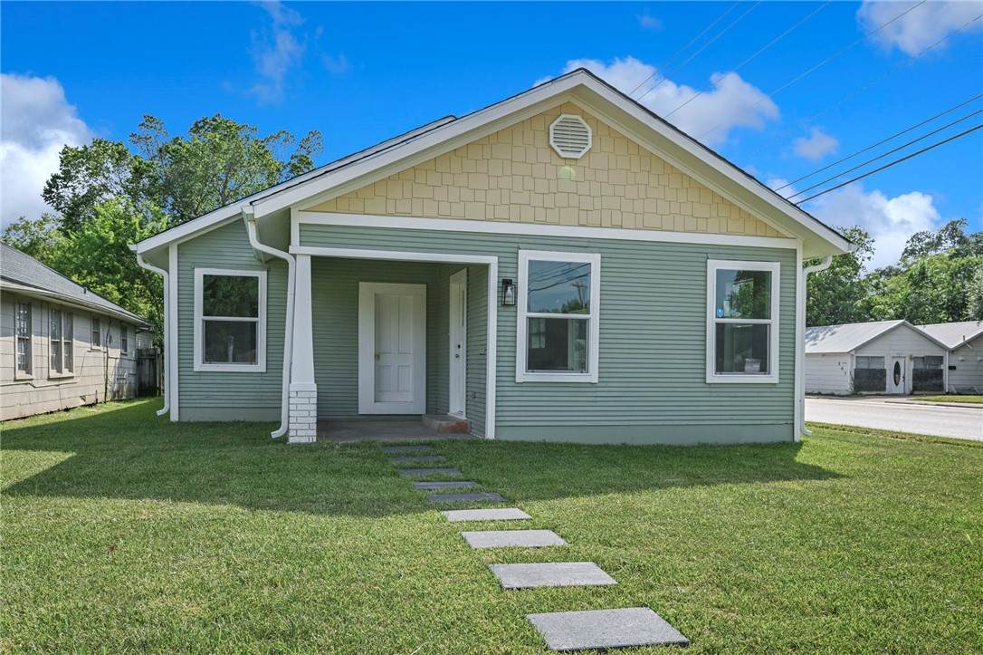 2100 Cavitt Avenue - Photo 1