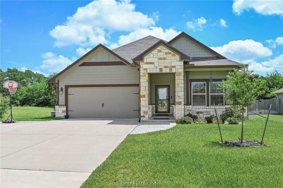 2042 Rock Ridge Avenue - Photo 1