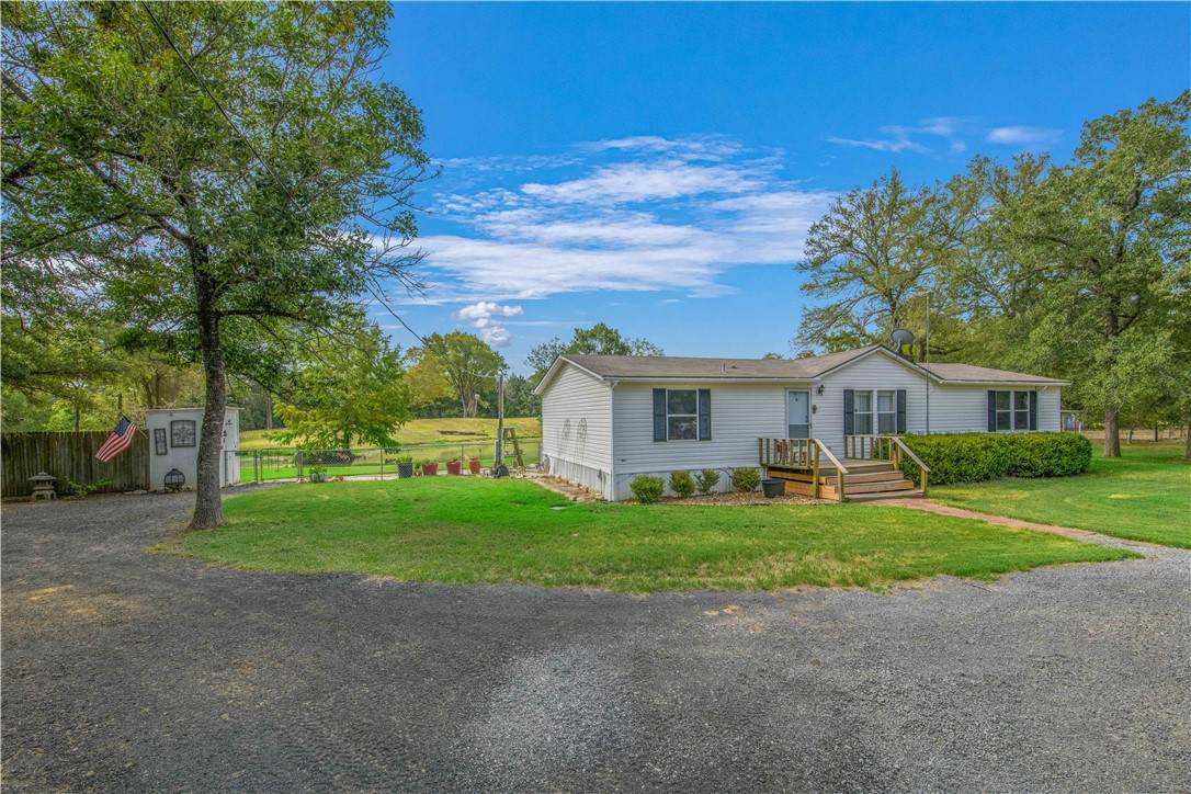 18546 County Road 4561 - Photo 1