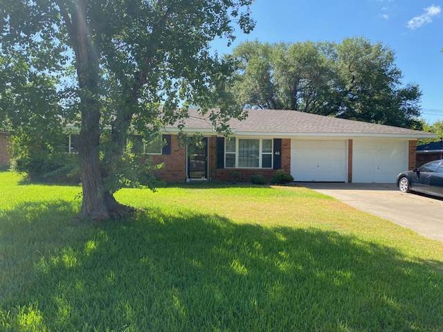 411 Leslie Drive - Photo 1