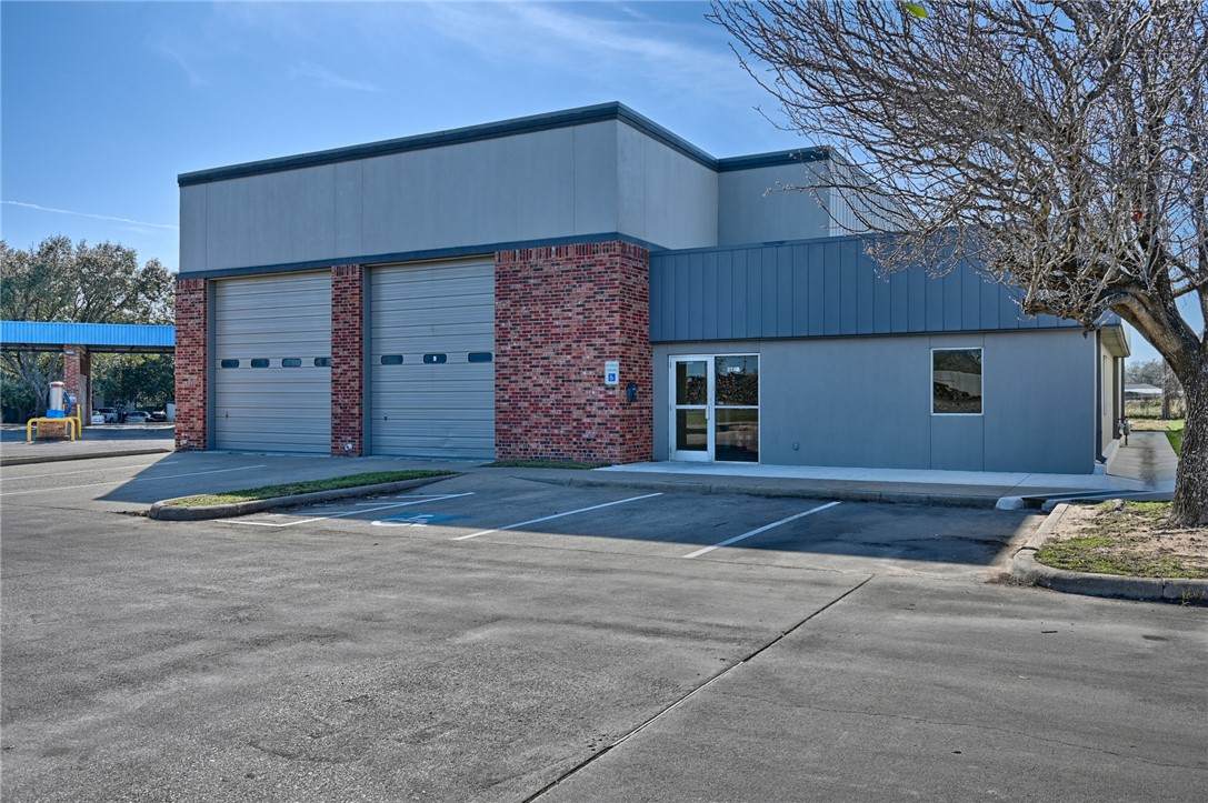 1140 Finfeather Road - Photo 1