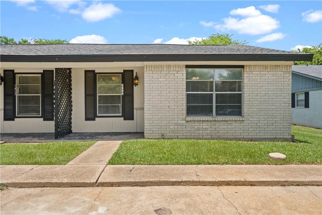 1419 Hillside Drive - Photo 1