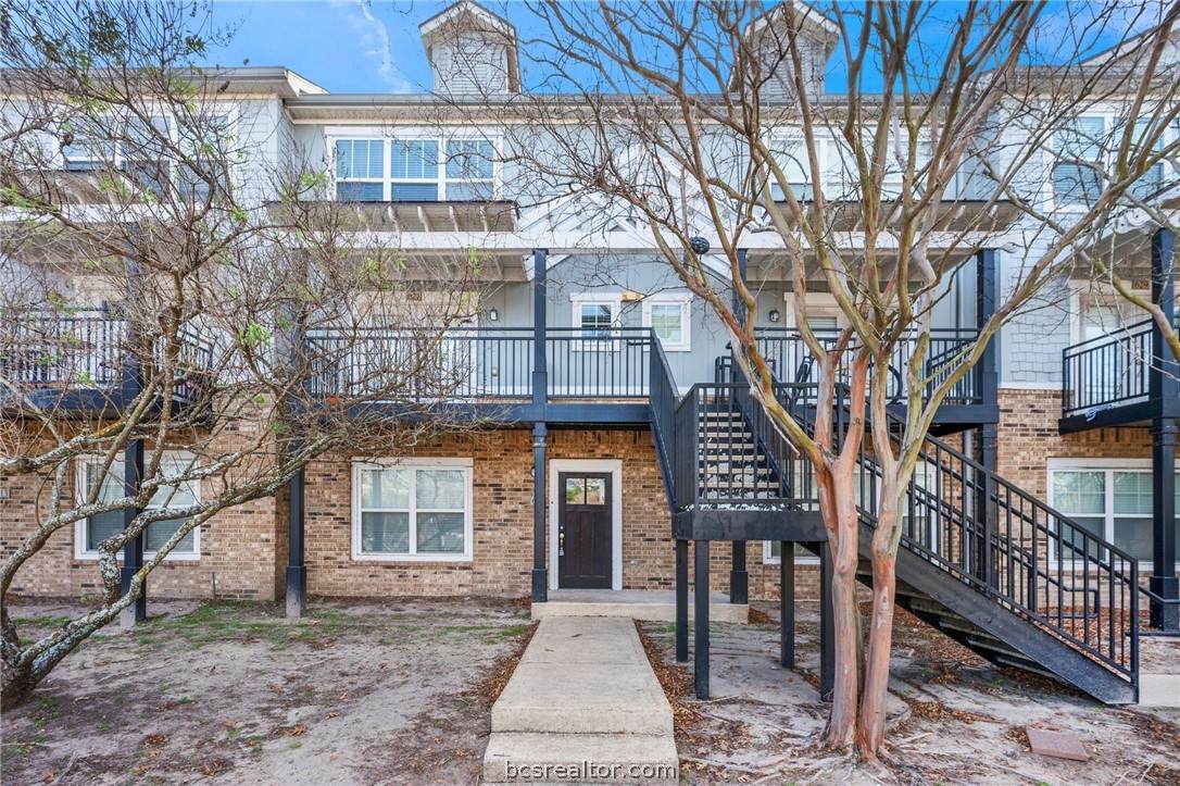 1725 Harvey Mitchell Parkway - Photo 1
