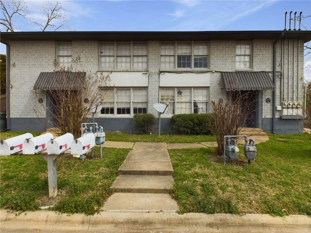 1316 Antone Street - Photo 1